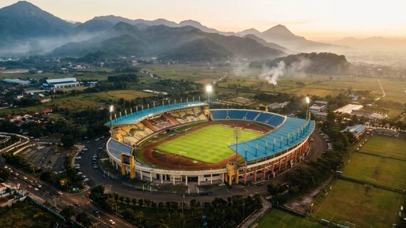 Stadion Si Jalak Harupat